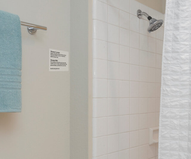 be043 shower safety stickers pack 5