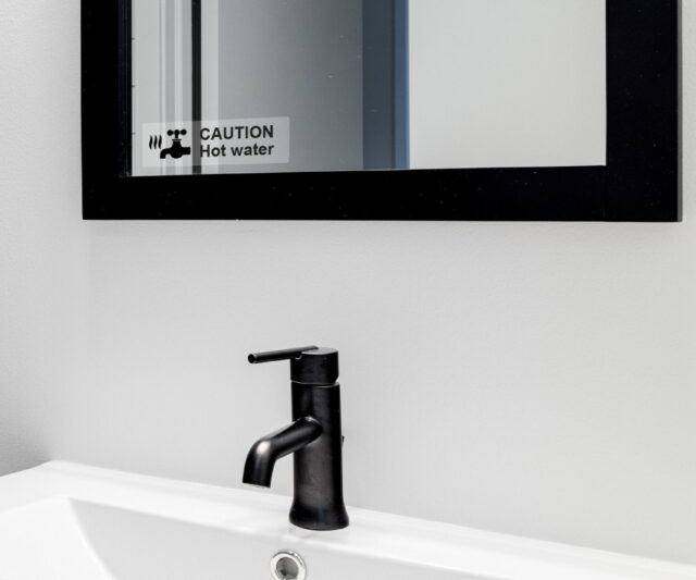 be04 hot water stickers pack